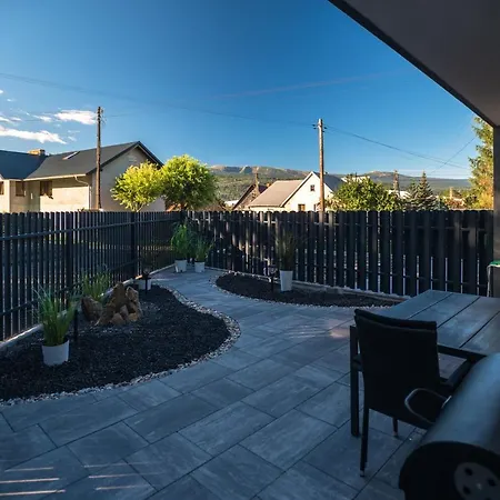 Widok 1 Apartament *
